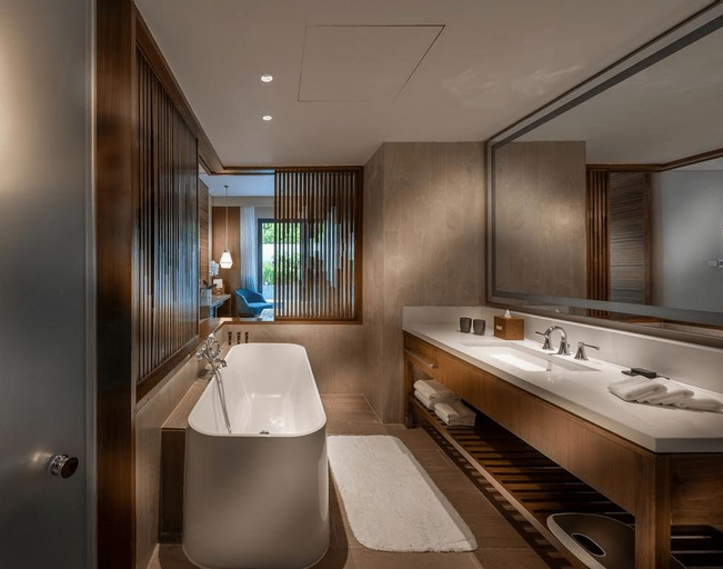 Bathroom 7