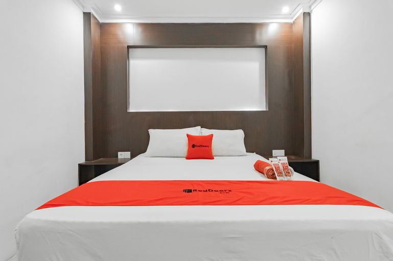 RedDoorz Plus @ Ruko Klandasan Ulu, Balikpapan