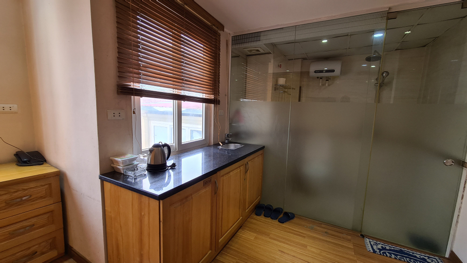 Bathroom 8