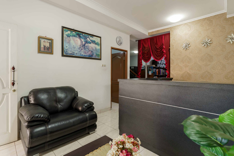 Public Area 3, Fast Hous Syariah Bogor Mitra RedDoorz, Bogor