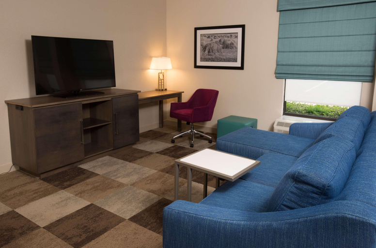 Public Area 3, Hampton Inn Wooster, Wayne