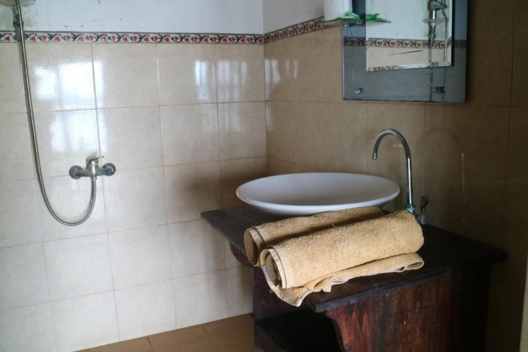 Bathroom 5