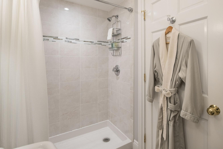 Bathroom 5, Landmark Inn, Otsego