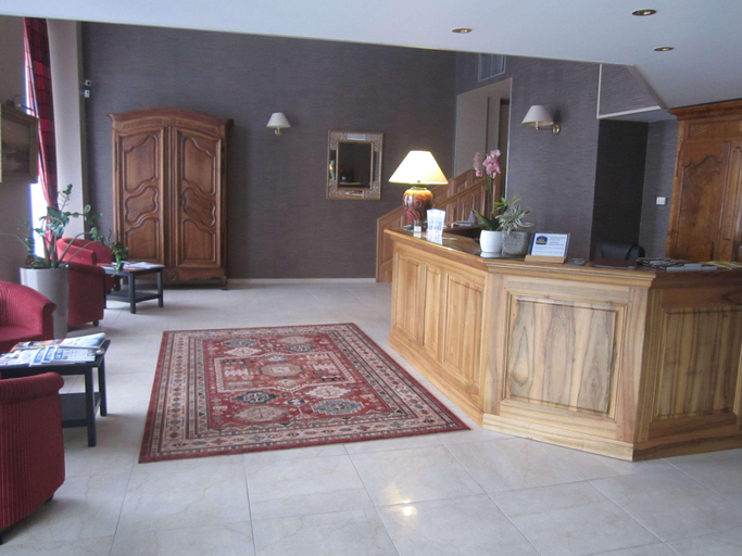 Public Area 2, Hotel Terminus, Isère