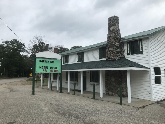Exterior & Views 1, Riverview Inn, Crawford