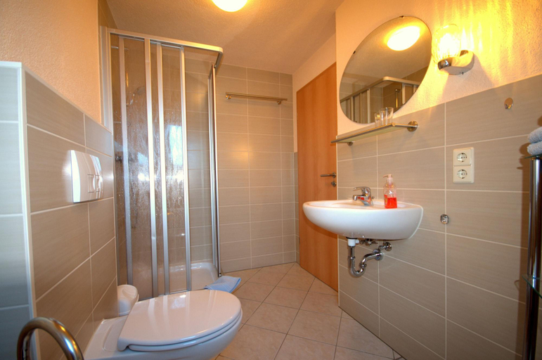 Bathroom 4, Pension Gasthof Klette Oybin, Görlitz