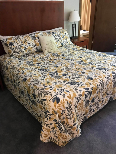 Bedroom 3, Evergreen Valley Inn by Coolvacay, Oxford