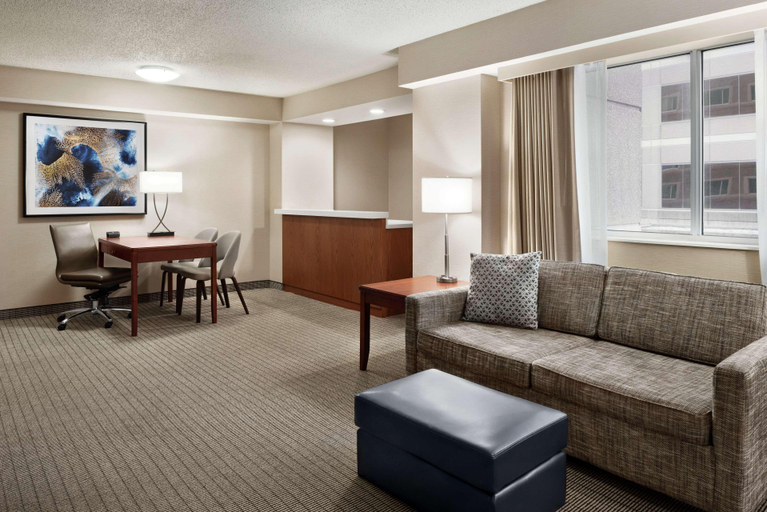 Public Area 2, Embassy Suites by Hilton Cincinnati RiverCenter, Kenton