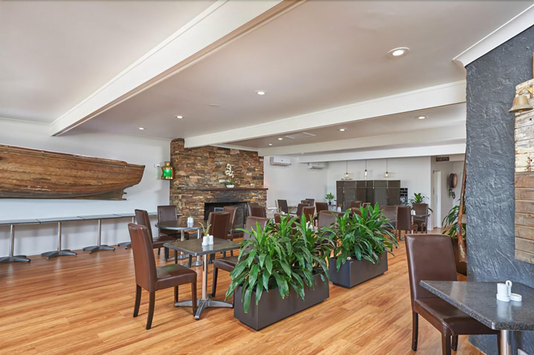 Public Area 2, Australian Homestead, Wagga Wagga - Pt A