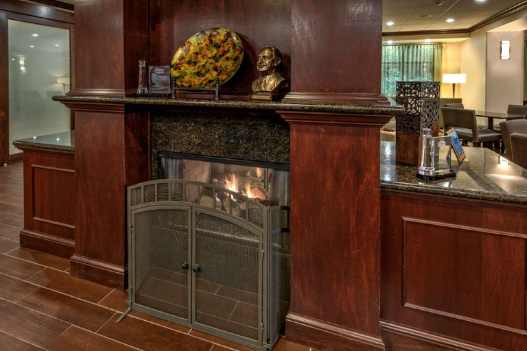 Public Area 2, Hampton Inn Cambridge, Guernsey