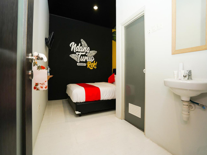 Claudya Residence Homestay, Surabaya