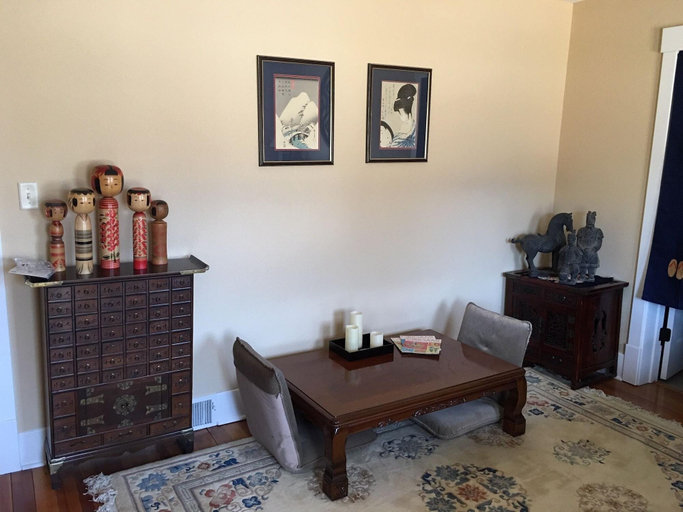 Public Area 2, Attwood House Bed and Breakfast, Riley