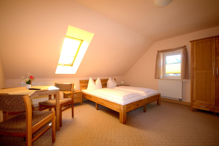 Bedroom 3, Pension Gasthof Klette Oybin, Görlitz