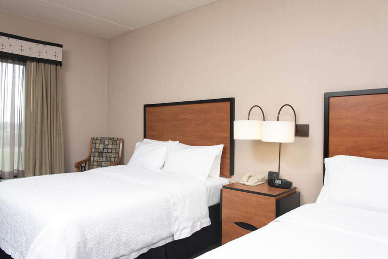 Bedroom 3, Hampton Inn and Suites Indianapolis - Fishers, Hamilton