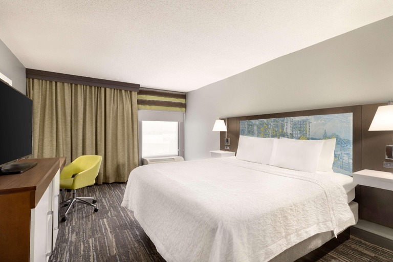 Bedroom 3, Hampton Inn Greenville- Simpsonville, Greenville