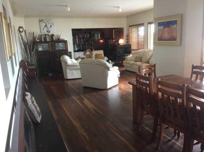 Public Area 3, Fullcircle Farm Bed & Breakfast, Wollondilly