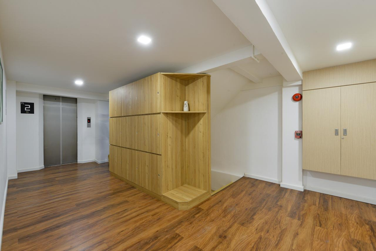Dining Room 3, iCheck inn Sukhumvit 19, Wattana