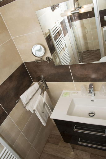 Bathroom 4, Hôtel Les Hauts de Mourèze, Hérault