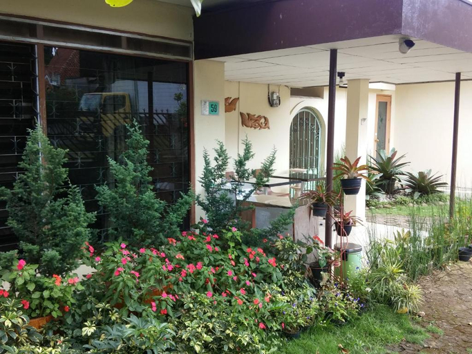 Exterior & Views 2, GIO Guesthouse Bogor, Bogor