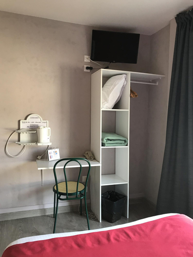 Bedroom 4, Hotel Evian Express - Terminus, Haute-Savoie