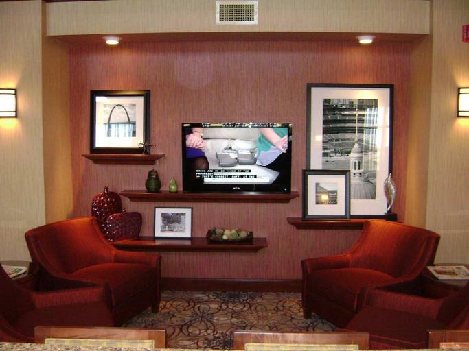 Public Area 2, Hampton Inn & Suites St. Louis/South I-55, Saint Louis