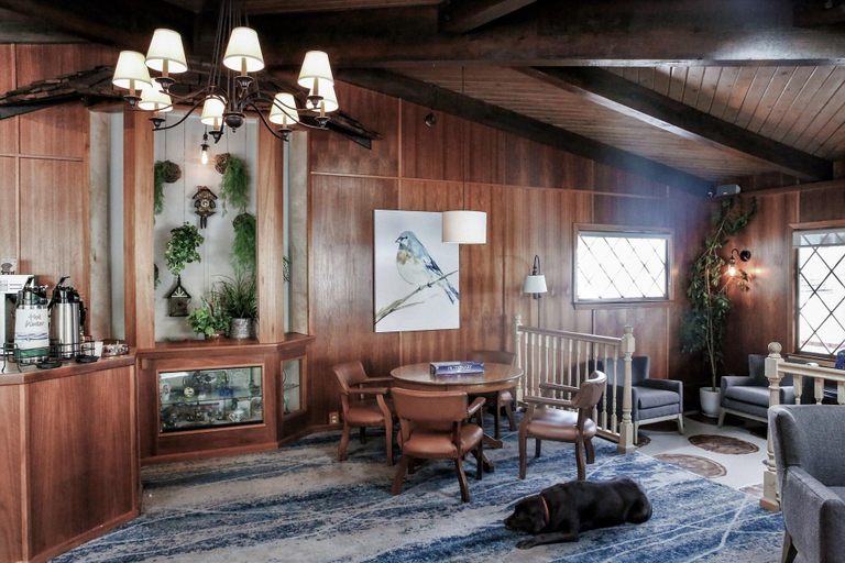 Public Area 3, Bluebird Inn, San Luis Obispo