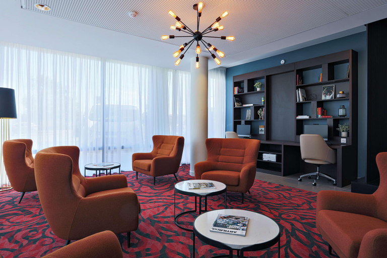 Public Area 3, Hampton By Hilton Toulouse Airport, Haute-Garonne