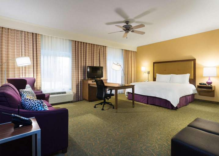 Bedroom 3, Hampton Inn by Hilton Odessa, Ector