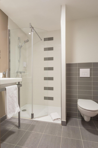 Bathroom 5, Hôtel Akena Reims Bezannes, Marne