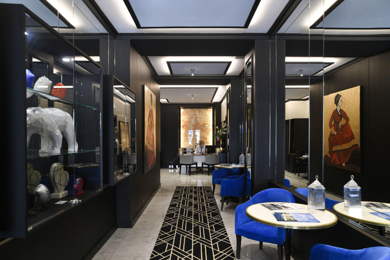 Public Area 4, Hôtel Restaurant Le Touring, Var