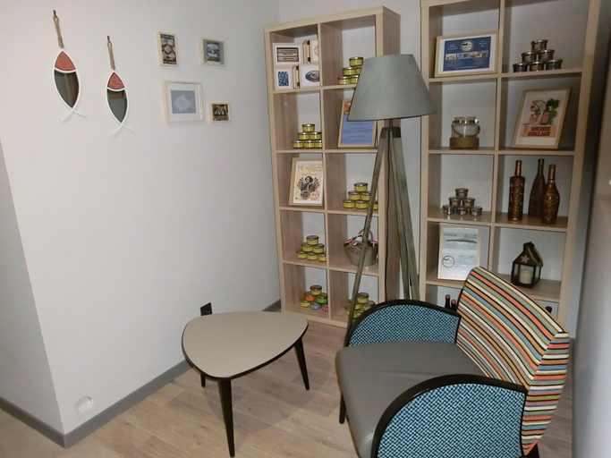 Public Area 2, Hôtel sur le Quai, Pyrénées-Orientales