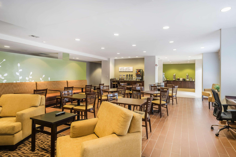 Food & Drinks 5, Sleep Inn & Suites Columbia, Adair