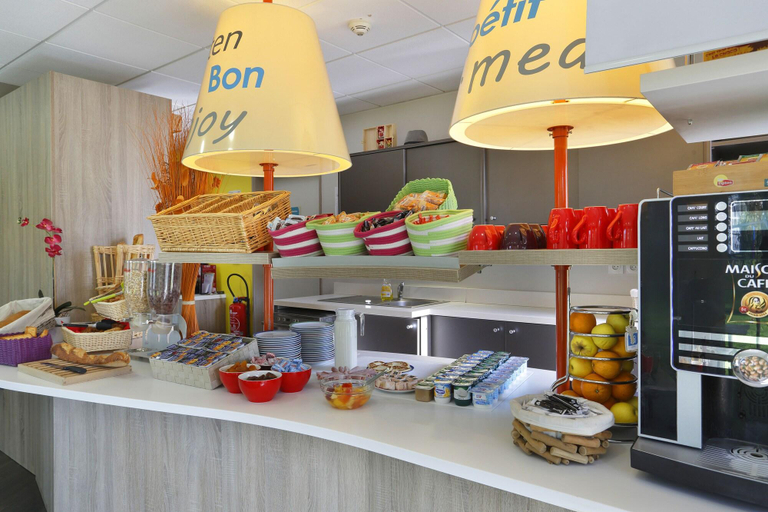 Food & Drinks 5, First Inn Hotel Les Ulis, Essonne
