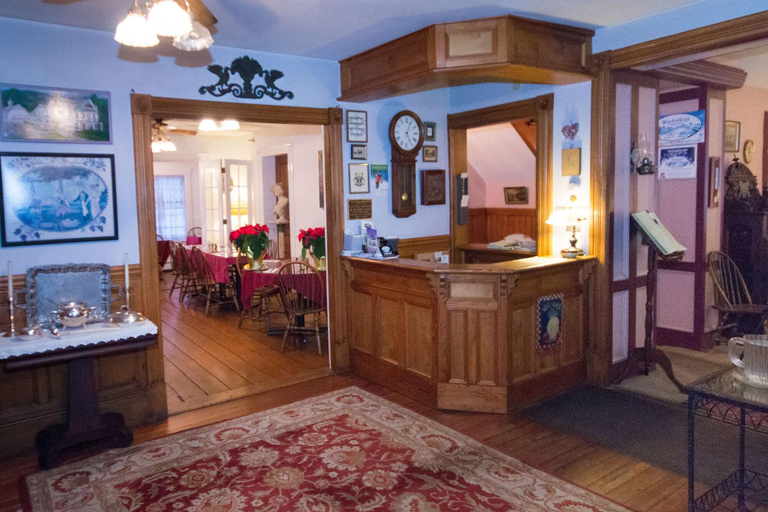 Public Area 2, Old Stagecoach Inn, Washington