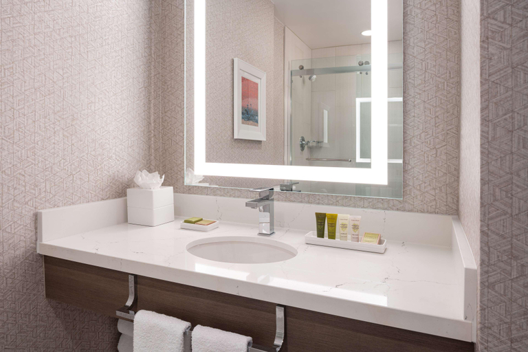 Bathroom 5, Coast Seattle Downtown Hotel By Apa, Seattle
