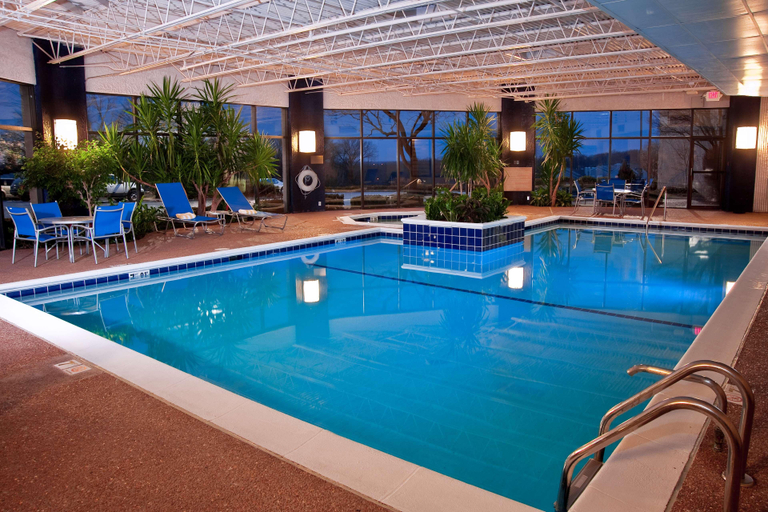Sport & Beauty 3, DoubleTree by Hilton St. Louis - Westport, Saint Louis