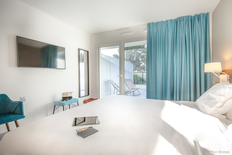 Bedroom 3, SOWELL HOTELS La Plage, Var