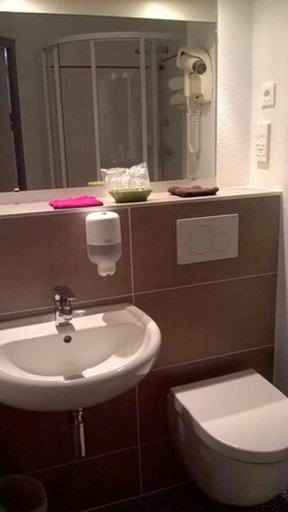 Bathroom 4, Hôtel le Pavillon de Rouen, Seine-Maritime