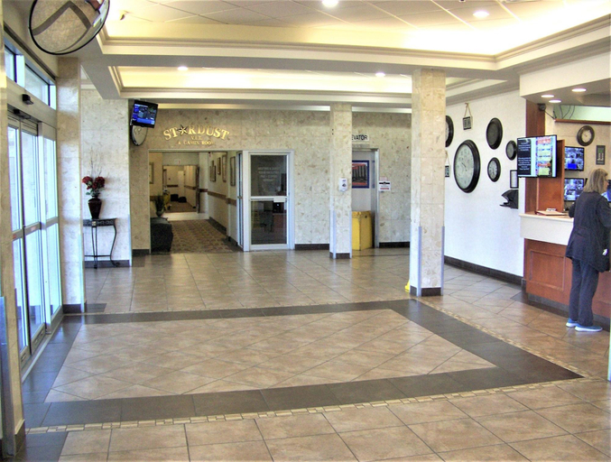 Public Area 2, Continental Inn & Suites, Division No. 11