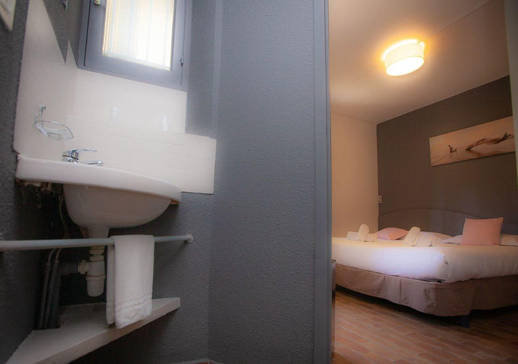 Bathroom 5, Marina Hotel Club, Var