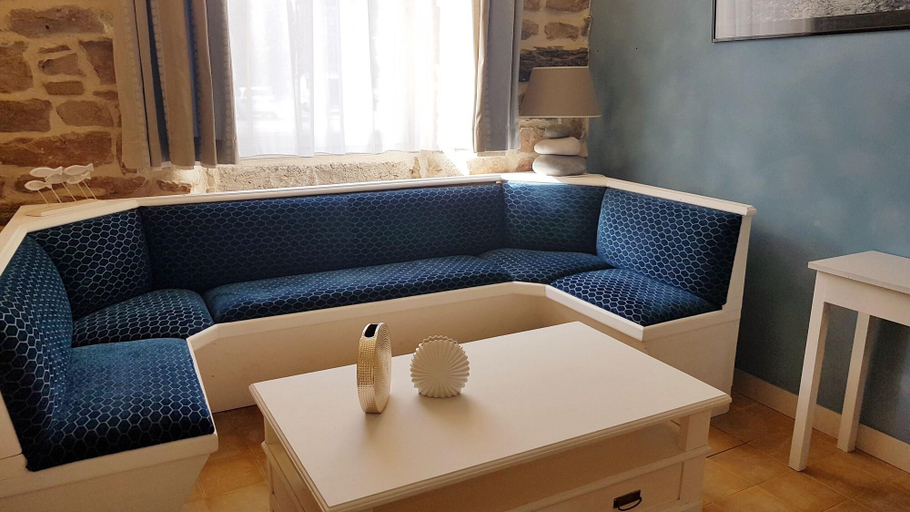 Public Area, Hôtel de la Presqu'Ile, Finistère