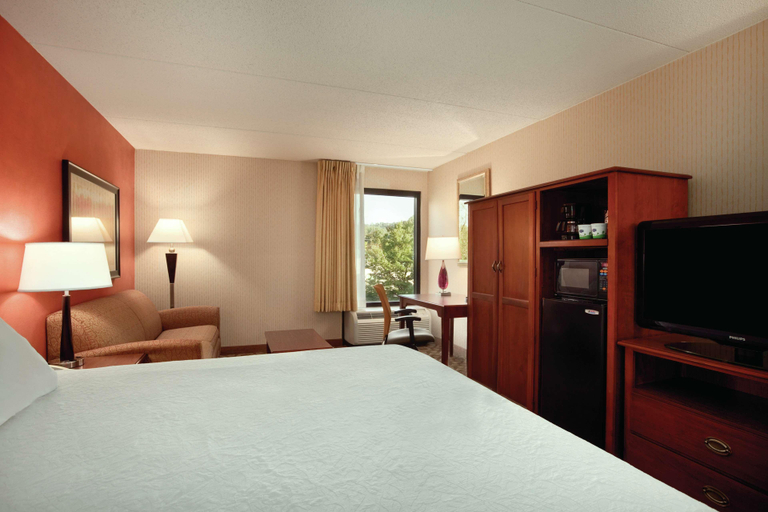 Bedroom 3, Hampton Inn York , York