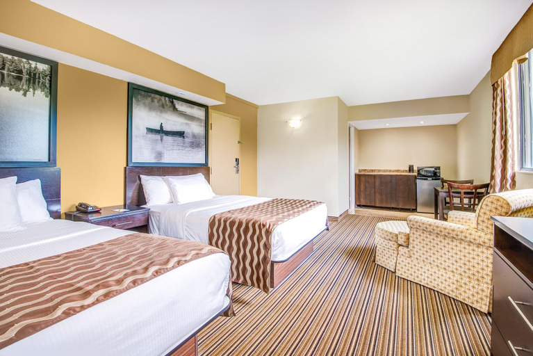 Bedroom 3, Red Maple inn and suites, Muskoka