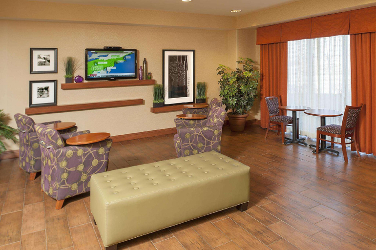 Public Area 2, Hampton Inn Macomb, McDonough