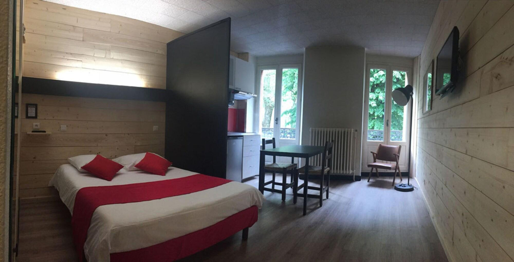 Bedroom 3, Aparthotel Le Petit Train, Haute-Garonne