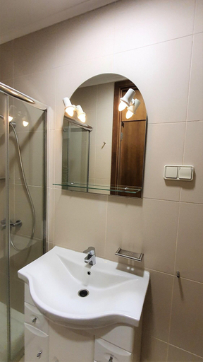 Bathroom 4, Casa do Teatro, Ponta Delgada