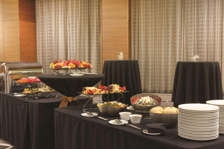 Food & Drinks 2, Radisson Hotel & Conference Centre Calgary Airport, Division No. 6
