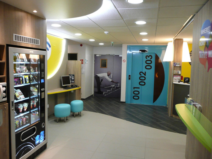 Public Area 2, First Inn Hotel Les Ulis, Essonne