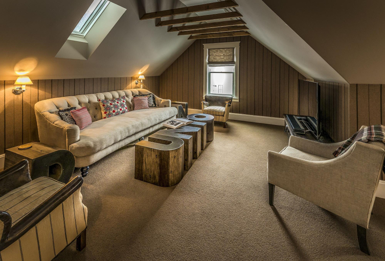 Public Area 2, Dunton Town House, San Miguel