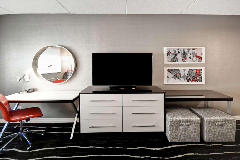 Bedroom 3, DoubleTree by Hilton Deadwood at Cadillac Jack', Lawrence